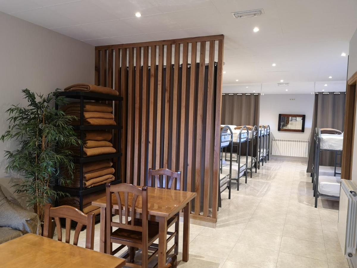 Albergue Restaurante Casa Herminia El Campiello Bagian luar foto